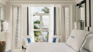 Een minibar, een kluis op de kamer, verduisterende gordijnen