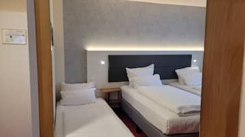 Standard Room, 3 Twin Beds | Minibar, desk, laptop workspace, blackout drapes