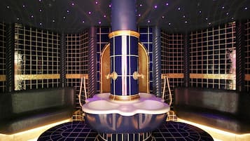 Couples treatment rooms, sauna, hot tub, steam room, Turkish bath