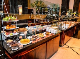 Daily buffet breakfast for a fee