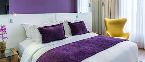 Suite Luxo | 1 quarto, roupas de cama antialérgicas, frigobar, cofres nos quartos