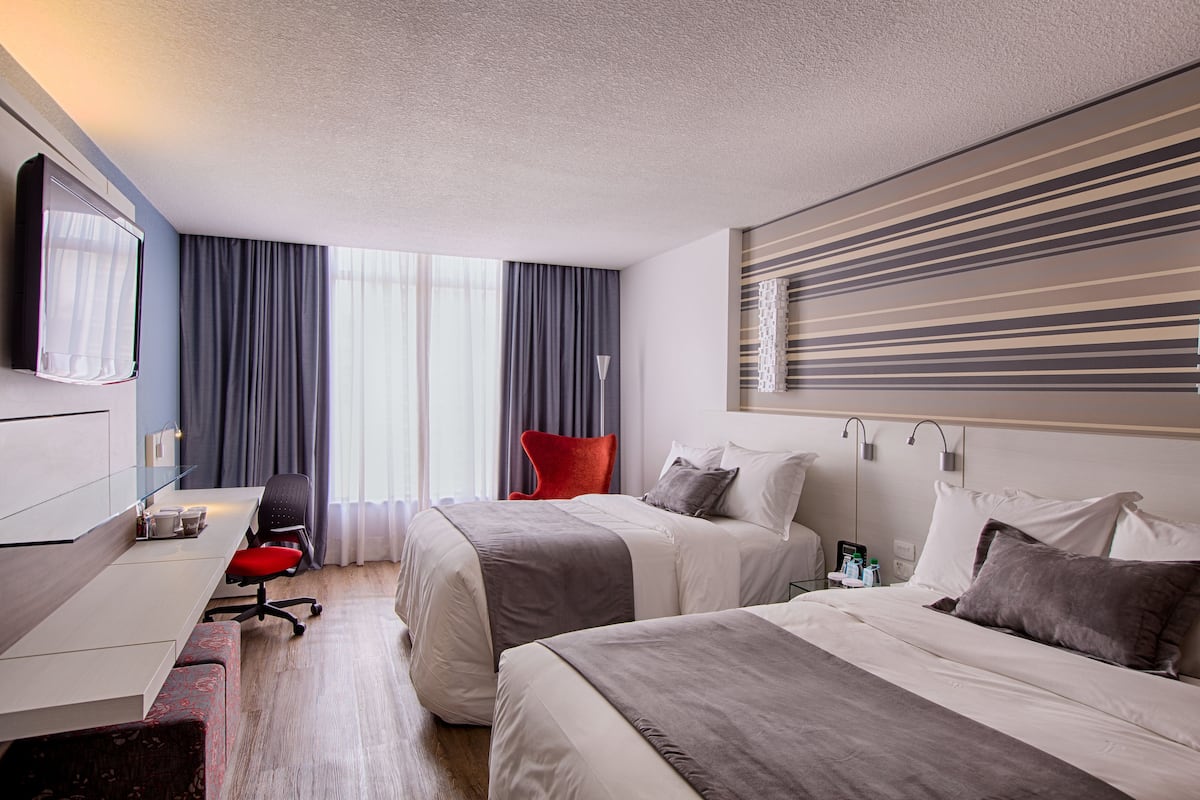 minibar, in-room safe, desk, laptop workspace