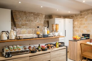 Daily buffet breakfast (EUR 15 per person)