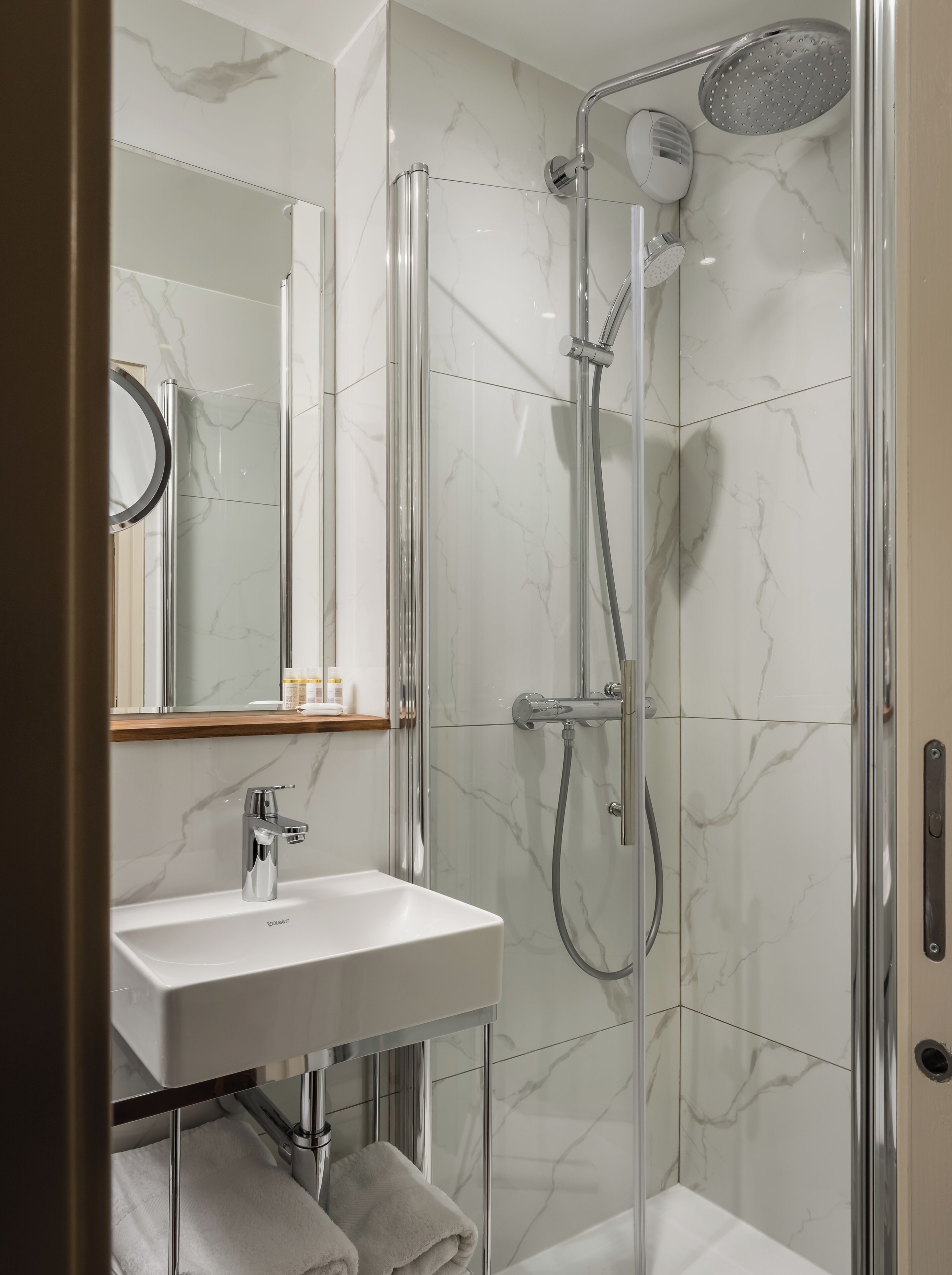 Photo - Hôtel des Deux Avenues