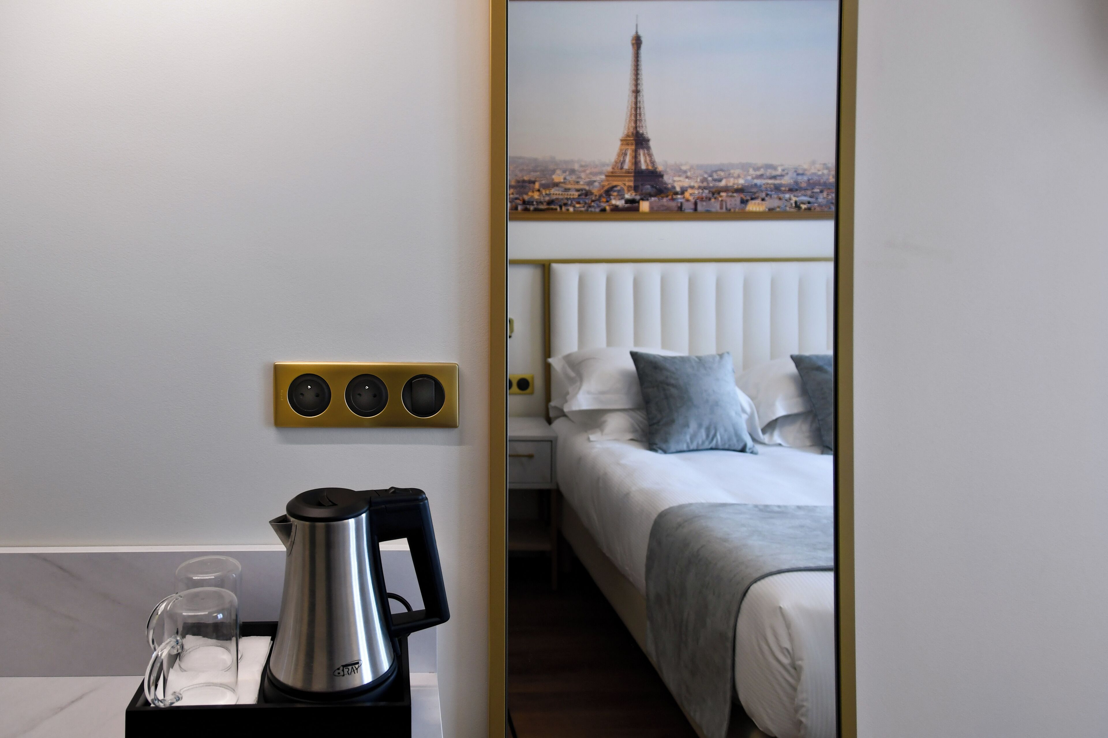 Photo - Hôtel des Deux Avenues