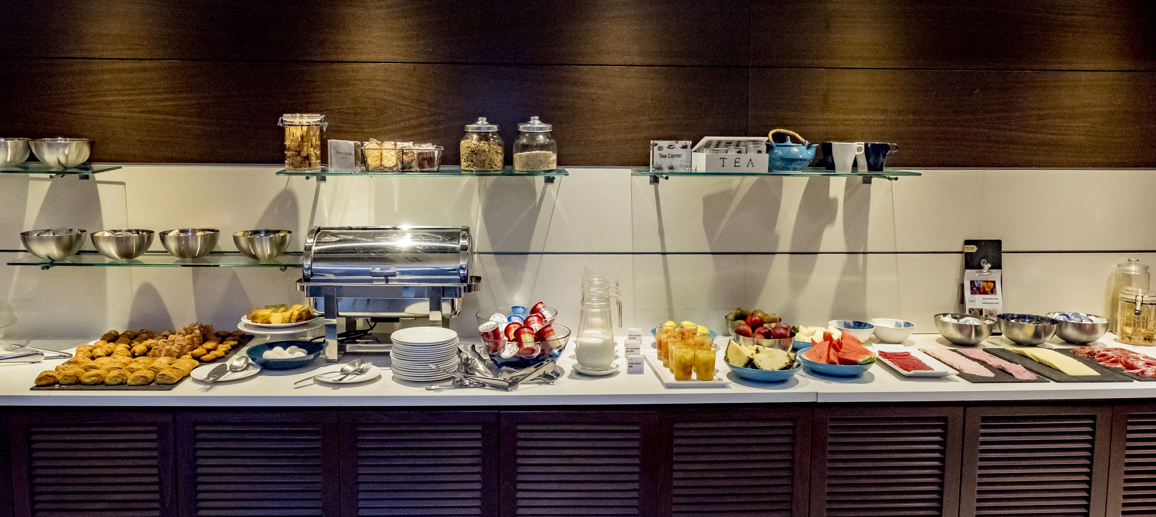 daily buffet breakfast (eur 15 per person)