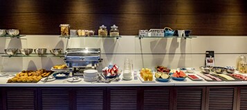 Daily buffet breakfast for a fee