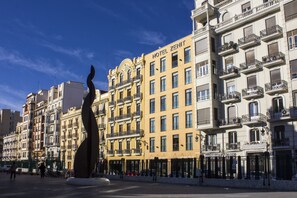 Front of property - Hotel Zenit Valencia (Valencia)