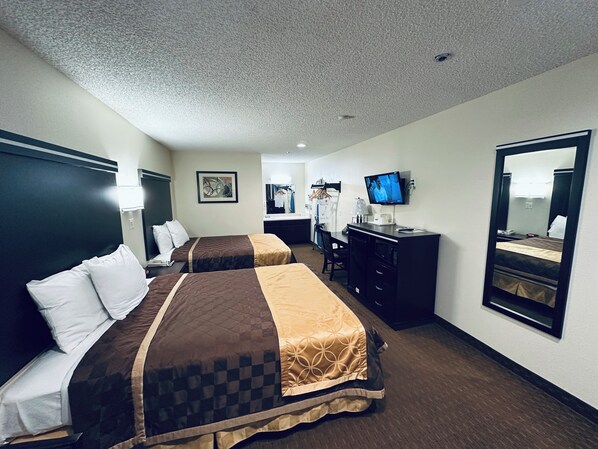 客房, 2 张大床, 无烟房 | 办公桌、遮光窗帘、熨斗/熨板、免费 WiFi