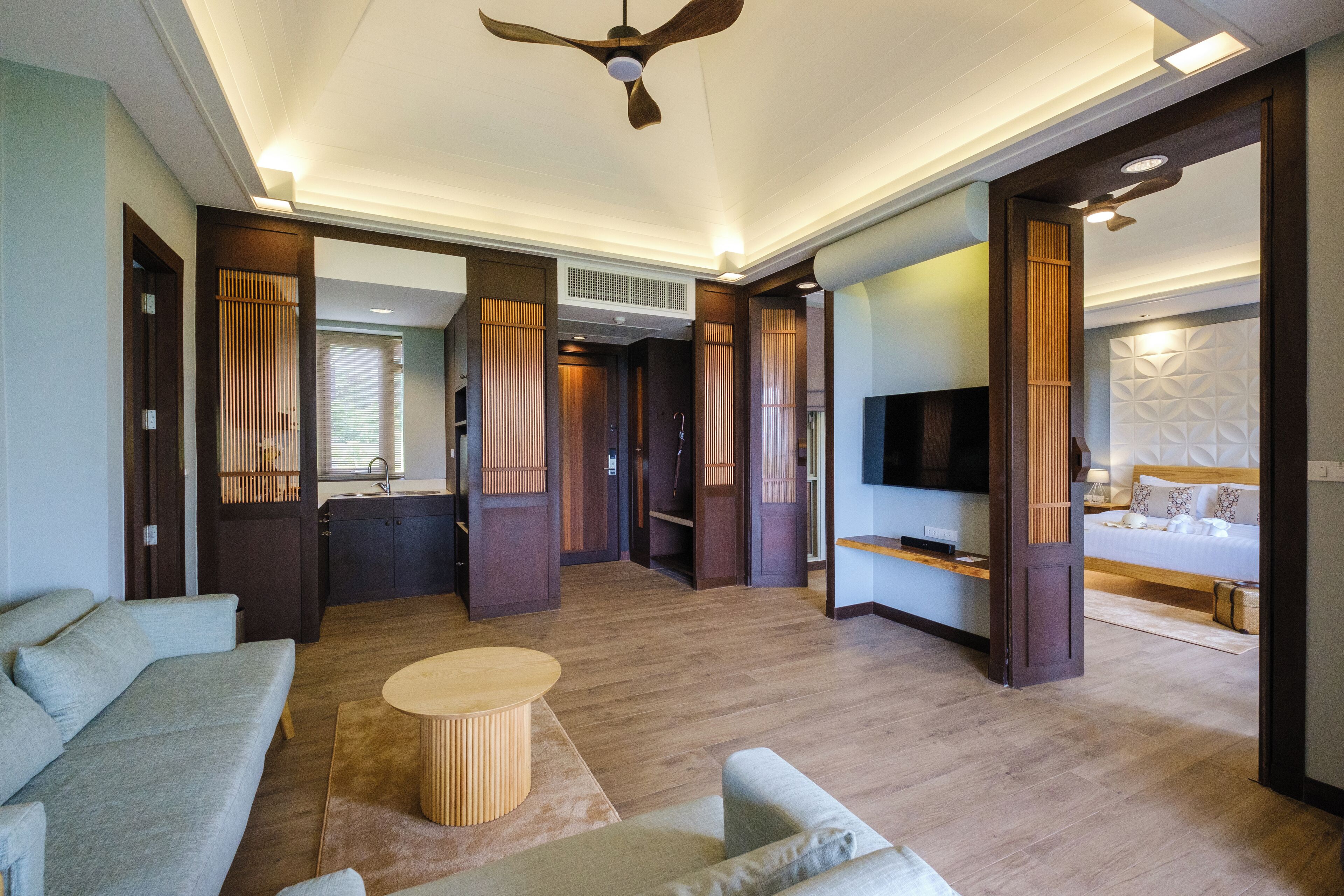 executive villa, 1 bedroom, bathtub, mountain view | 1 bedroom, minibar, in-room safe, iron/ironing board