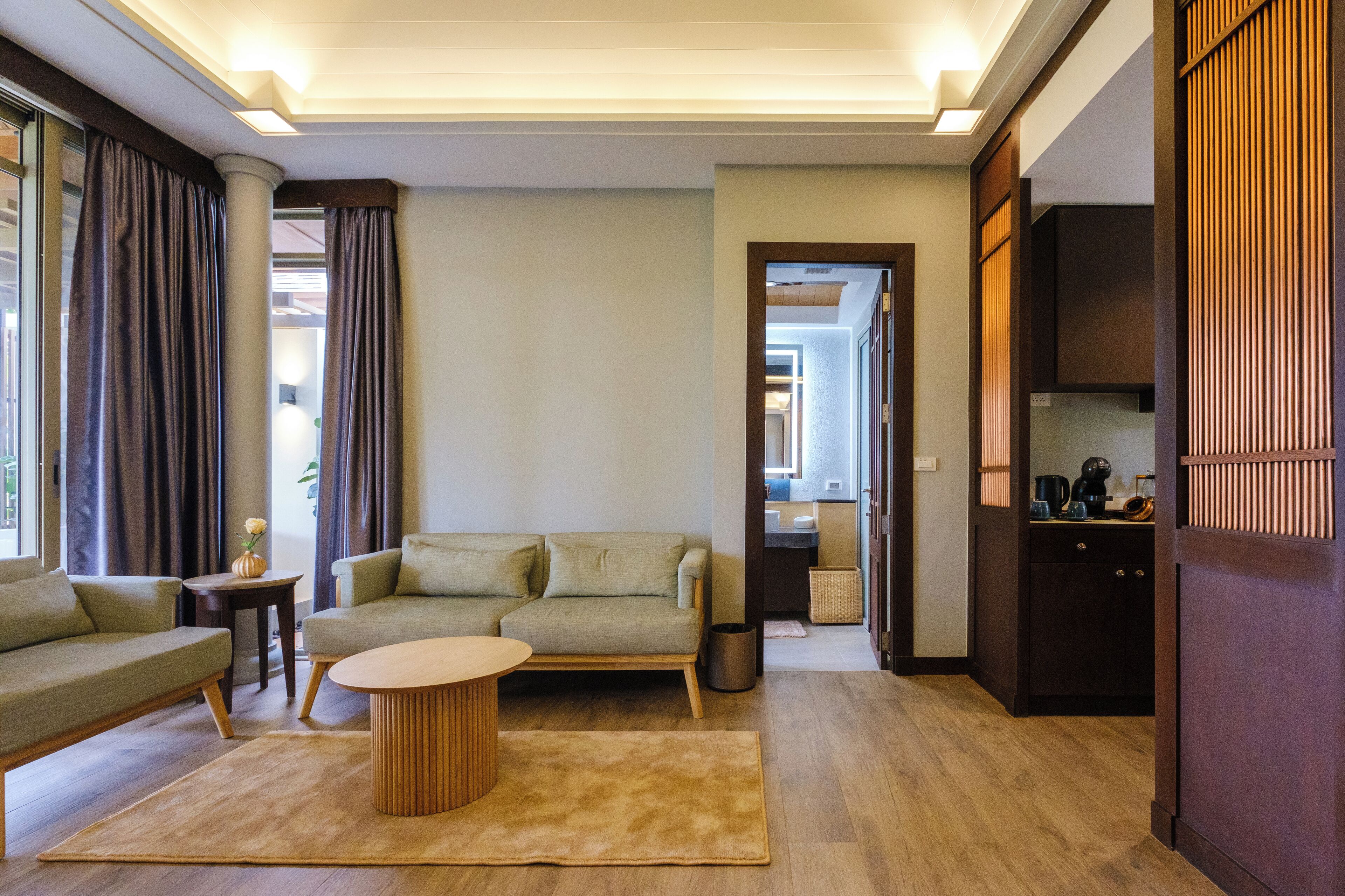 executive villa, 1 bedroom, bathtub, mountain view | bathroom | free toiletries, hair dryer, bathrobes, slippers