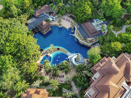 Springfield Village Golf & Spa