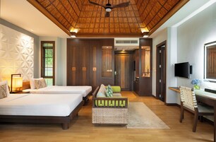 Deluxe Villa, 1 Bedroom, Bathtub, Mountain View | In-room safe, iron/ironing board, free cribs/infant beds, rollaway beds