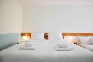 Economy Double Room | Desk, blackout drapes, iron/ironing board, free WiFi - Hotel Selce  (Crikvenica)