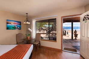 Terrace/patio - Mourelatos Lakeshore Resort (Tahoe Vista)