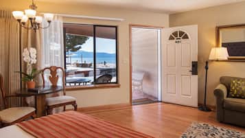Standard Room, 2 Queen Beds, Lake View | Lake view