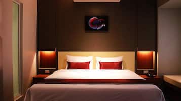 Premier Deluxe Room | Μίνι μπαρ, χρηματοκιβώτιο στο δωμάτιο, μοναδική επίπλωση, γραφείο