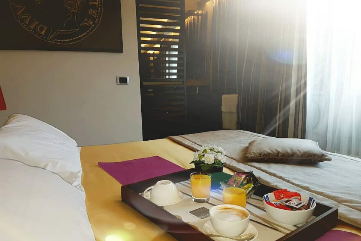 Minibar, coffres-forts dans les chambres, chambres insonorisées