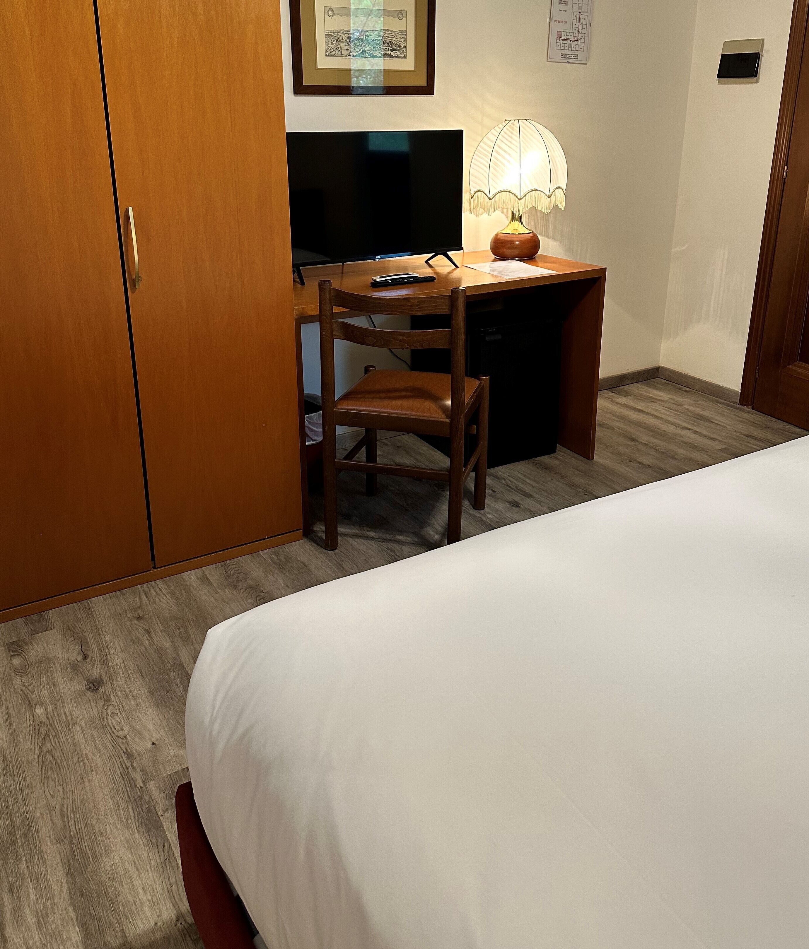 classic double room single use | 1 bedroom, minibar, in-room safe, desk