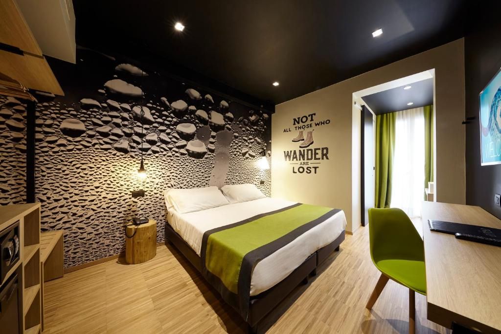 Minibar, in-room safe, free WiFi, bed sheets