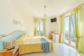 Caja de seguridad en la habitación, escritorio y wifi gratis