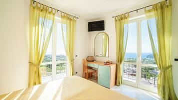 Caja de seguridad en la habitación, escritorio y wifi gratis