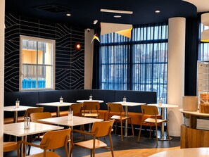 Desayuno buffet incluido todos los días
