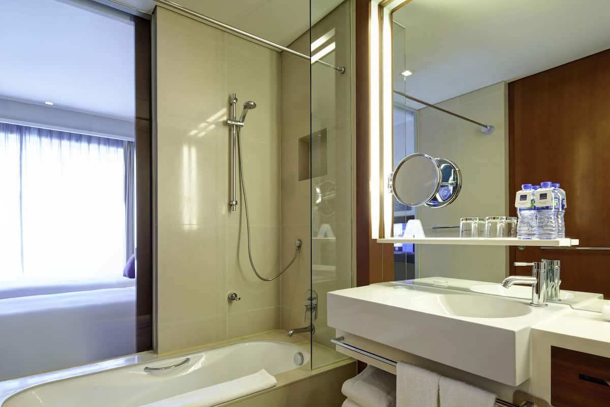 1 bedroom, minibar, in-room safe, desk