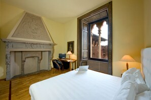 Room - Castello Di Carimate (CARIMATE (COMO))