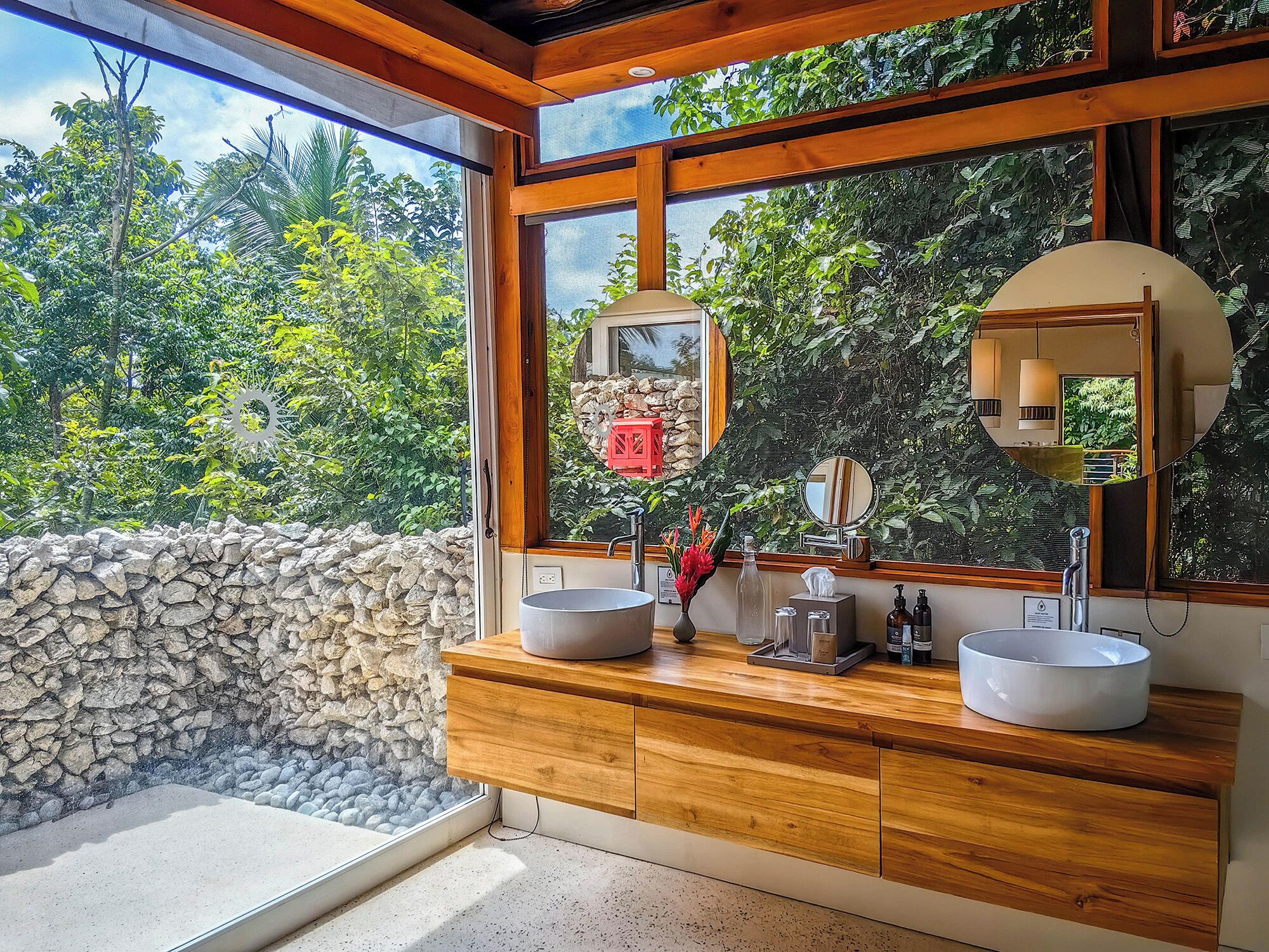 room (matapalo suite) | bathroom | shower, rainfall showerhead, free toiletries, hair dryer