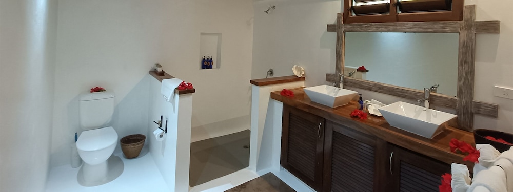 Navutu Stars Resort Yasawa Islands by null