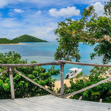 Grand Bungalow | In-room safe, iron/ironing board, free WiFi, bed sheets