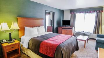 Premium bedding, in-room safe, desk, blackout drapes