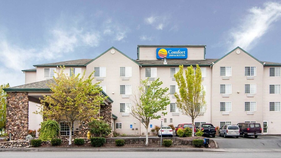 Comfort Inn & Suites Salem Northeast