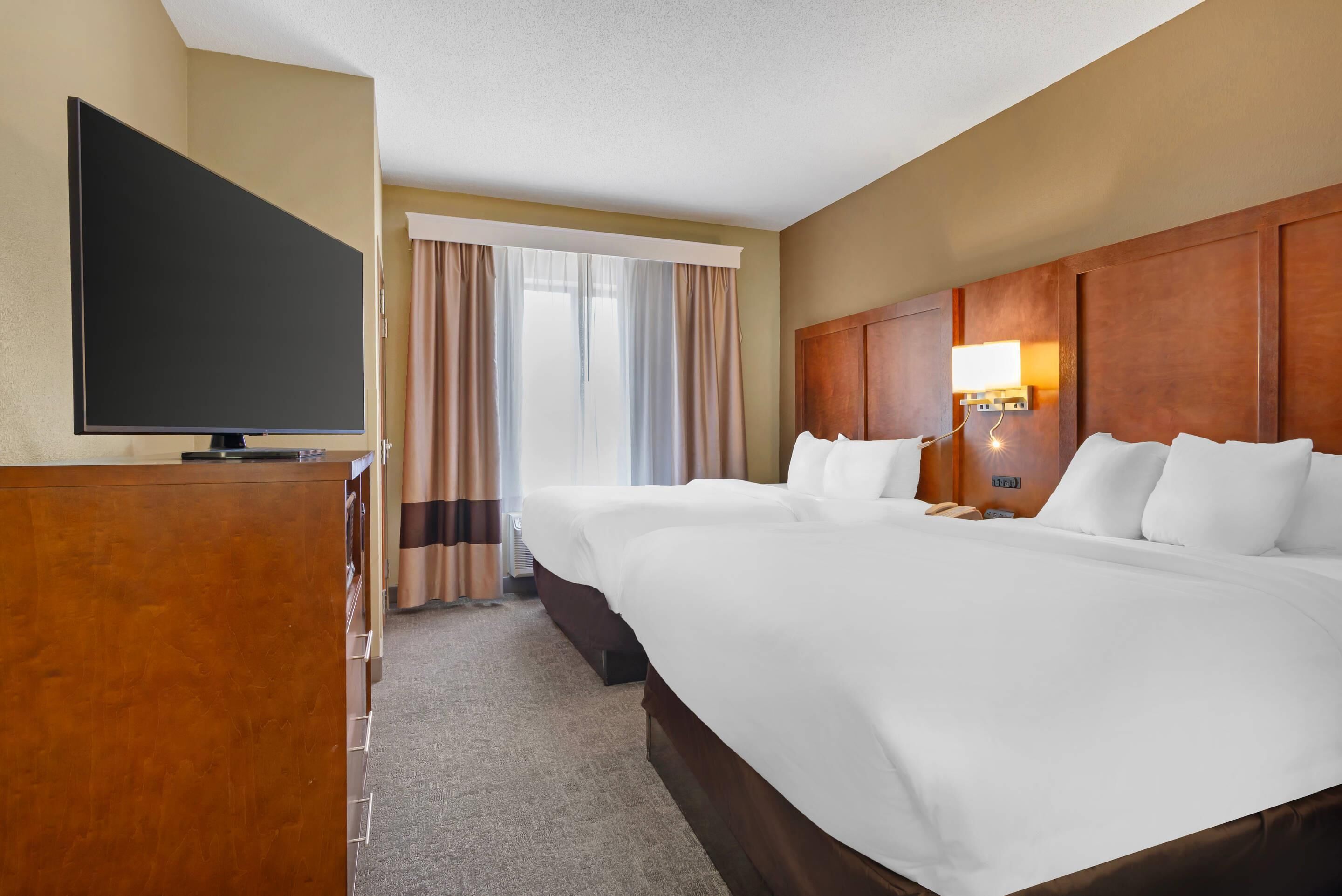 desk, iron/ironing board, rollaway beds, free wifi