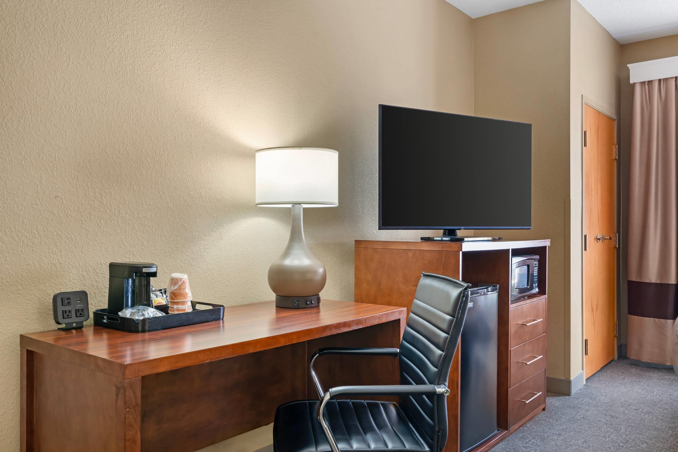 desk, iron/ironing board, rollaway beds, free wifi