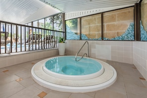 Indoor pool, 2 outdoor pools, pool umbrellas, pool loungers