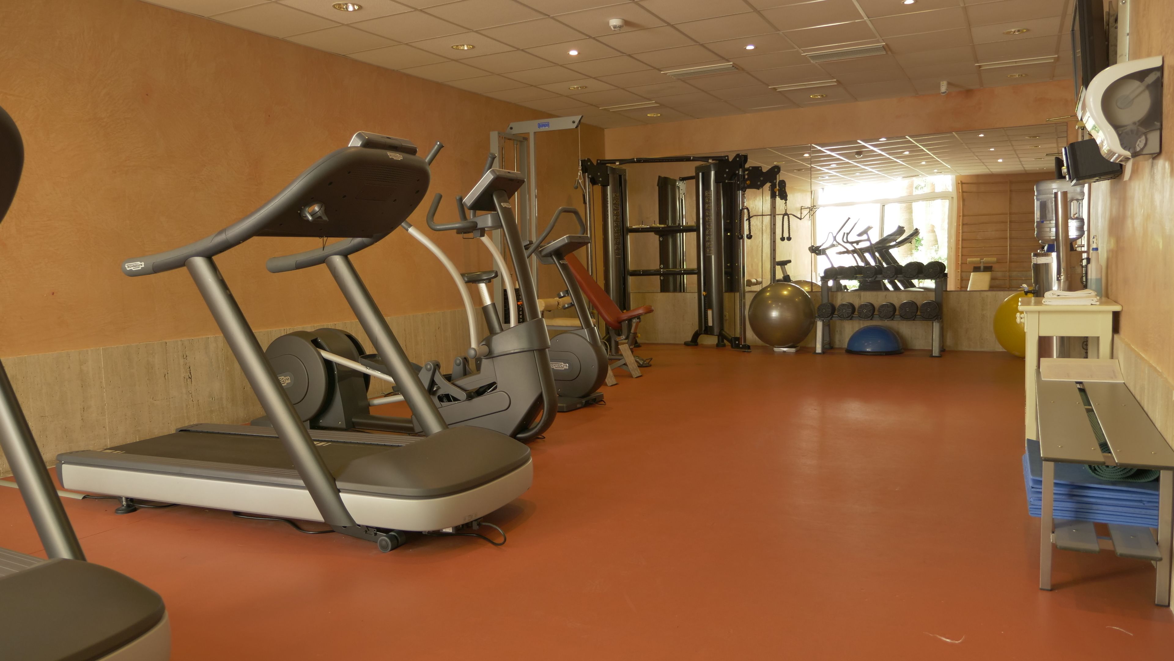 Foto - Valentin Reina Paguera - Adults Only