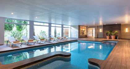 Valentin Reina Paguera - Adults Only