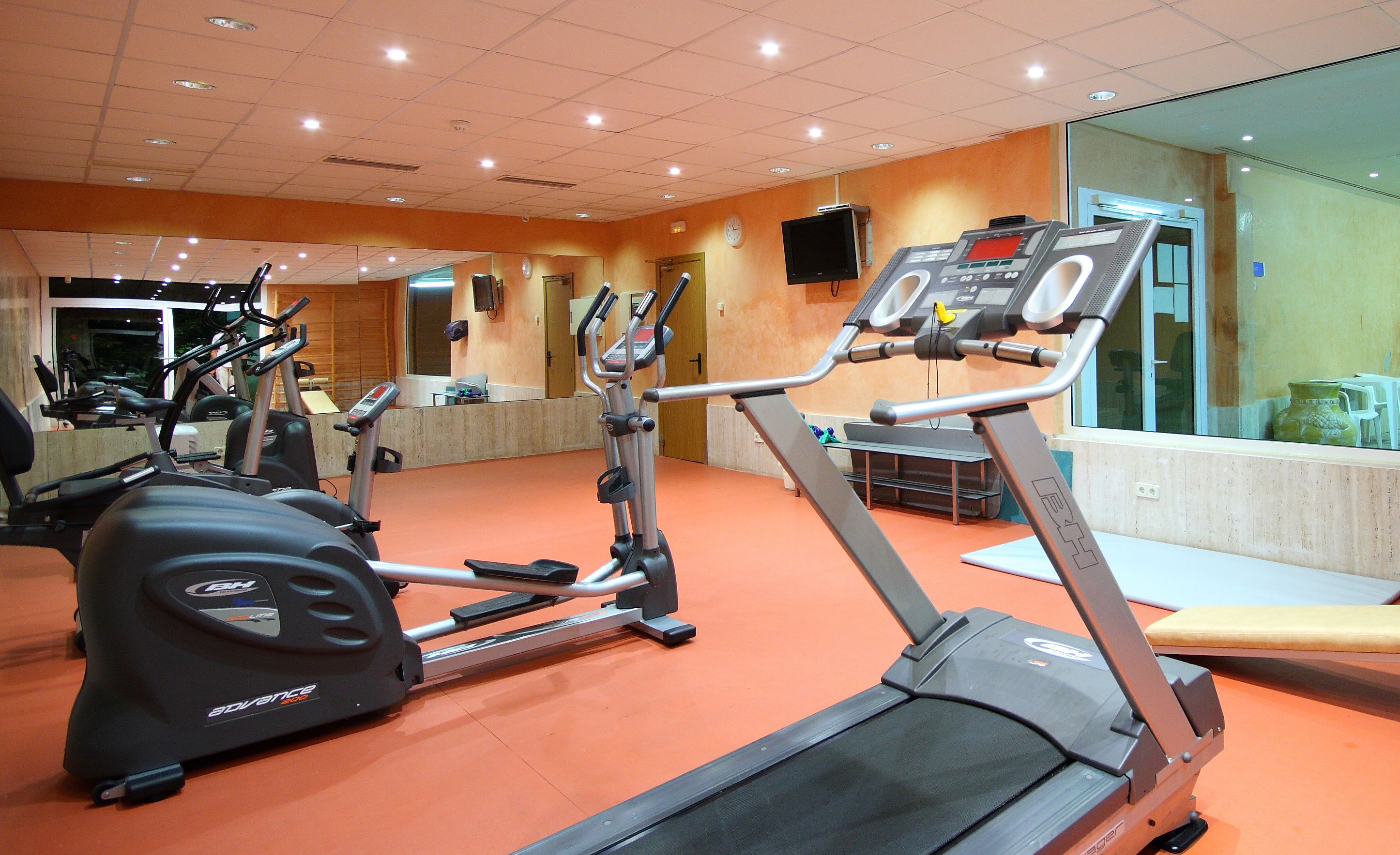 Foto - Valentin Reina Paguera - Adults Only