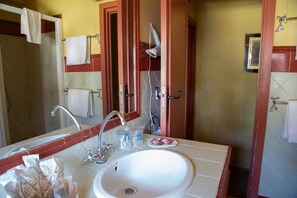 Bathroom - Cortijo el Esparragal (Gerena)