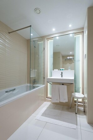 Free toiletries, hair dryer, towels - Golf Royal Hotel (Tunis)