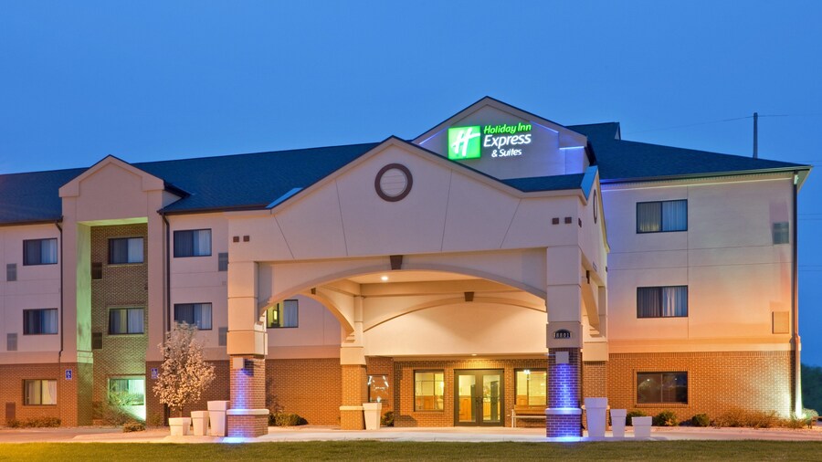 Holiday Inn Express & Suites South - Lincoln by IHG