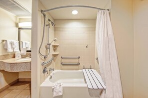 Bathroom - The Park Hotel on the Plaza Kansas City, Tapestry by Hilton (Kansas City)