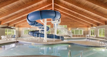 Comfort Inn & Suites St. Paul Northeast