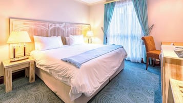 Room, 1 King Bed, Lagoon View | Premium bedding, down comforters, in-room safe, desk