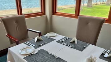 Daily English breakfast (NAD 250 per person)