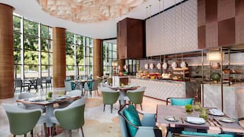 2 restaurants, breakfast, lunch, dinner served; Chinese cuisine