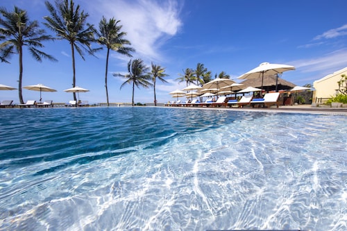 Victoria Hoi An Beach Resort & Spa