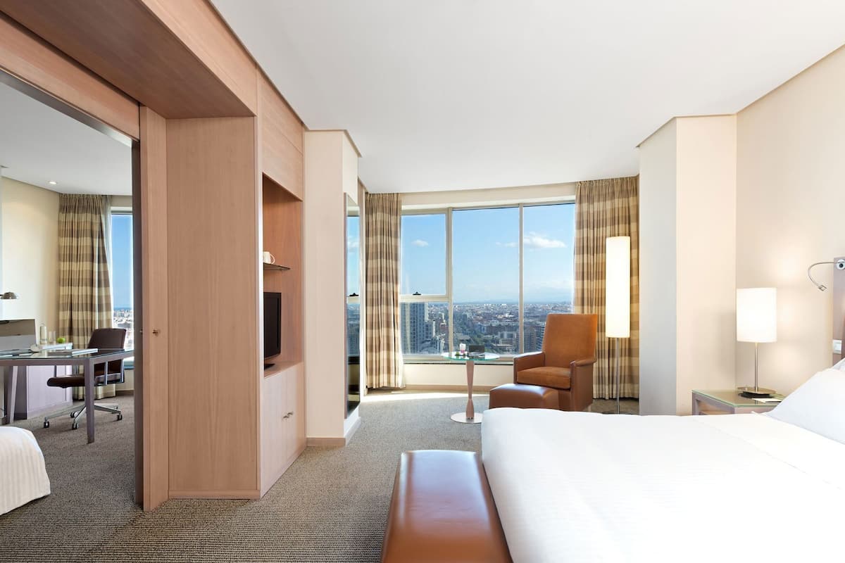 Minibar, in-room safe, desk, blackout curtains